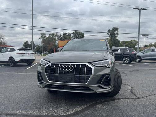 2022 Audi Q3 45 S line Premium Plus