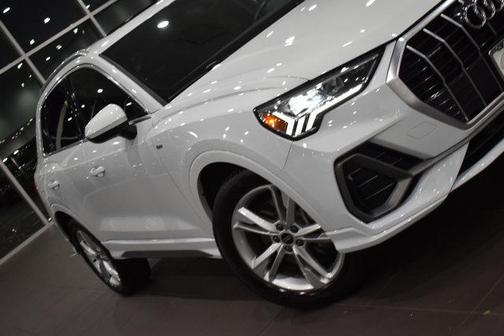 2022 Audi Q3 45 S line Premium Plus