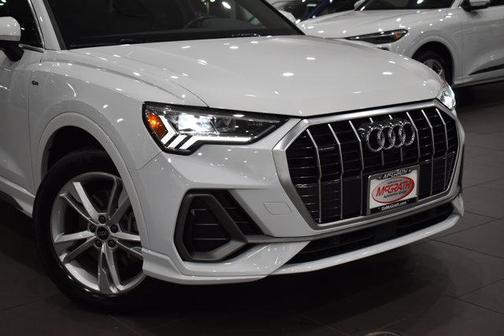2022 Audi Q3 45 S line Premium Plus