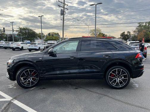 2023 Audi Q8 55 Premium Plus