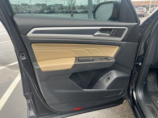 2022 Volkswagen Atlas Cross Sport 2.0T SE w/Technology 4MOTION