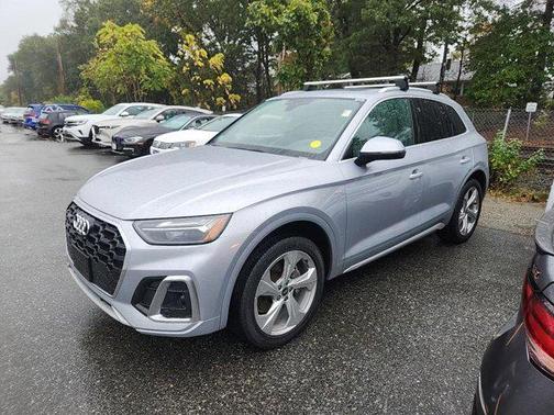 2022 Audi Q5 45 S line Premium Plus