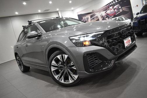 2025 Audi Q8 55 Premium Plus