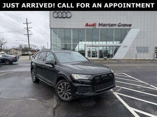 Mythos Black Metallic 2023 Audi Q7 45 Premium Plus