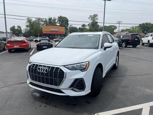 2022 Audi Q3 45 S line Premium