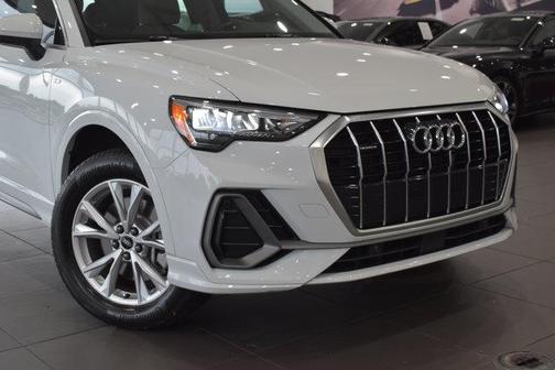 2022 Audi Q3 45 S line Premium