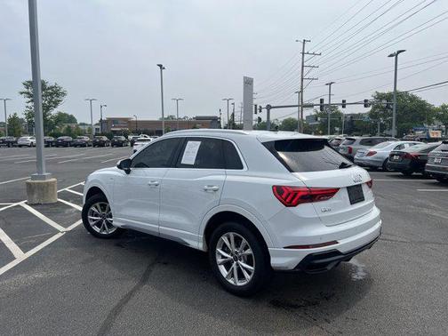 2022 Audi Q3 45 S line Premium