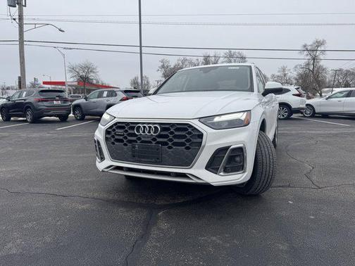 2023 Audi Q5 45 S line Premium Plus
