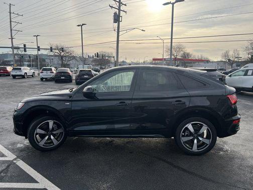 2023 Audi Q5 45 S line Premium Plus