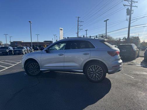 2022 Audi Q3 40 Premium