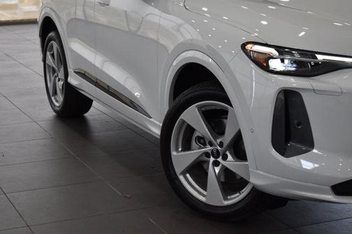 2026 Audi Q5 Premium Plus