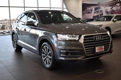 2019 Audi Q7 45 Premium Plus
