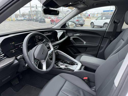 Arkona White 2025 Audi Q5 Premium TFSI quattro S tronic