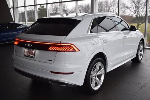 Photo 4 of 24 of 2019 Audi Q8 3.0T Premium