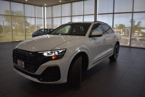Glacier White Metallic 2025 Audi Q8 55 Premium Plus