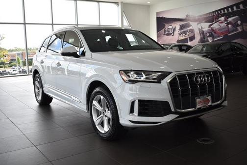 2022 Audi Q7 55 Premium