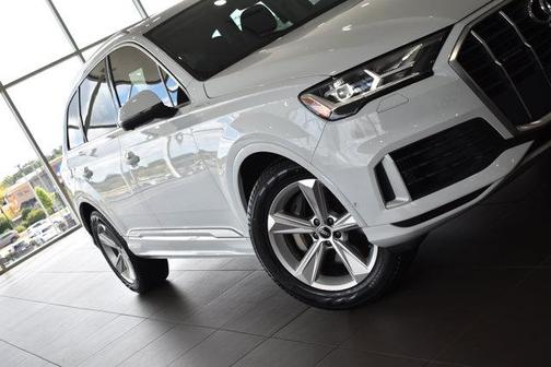 2022 Audi Q7 55 Premium