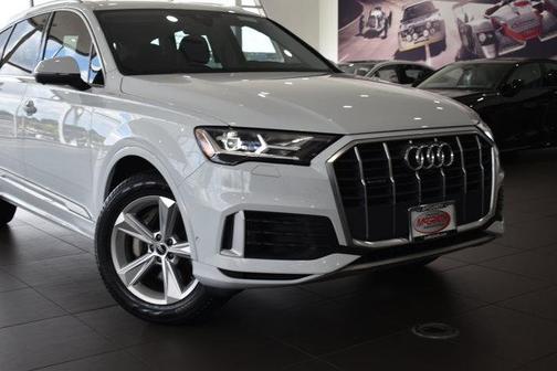 2022 Audi Q7 55 Premium