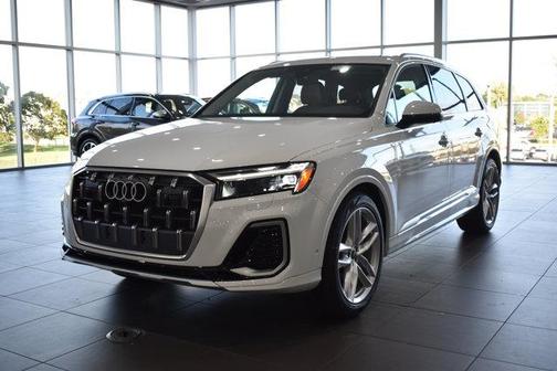 2025 Audi Q7 55 Premium Plus