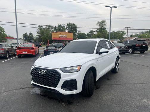 2022 Audi Q5 45 S line Prestige