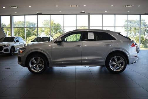 2022 Audi Q8 55 Premium Plus