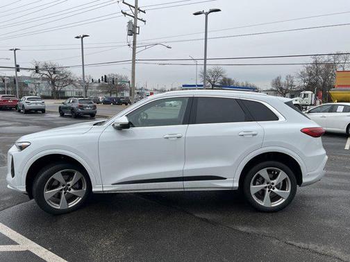 2025 Audi Q5 Premium Plus TFSI quattro S tronic