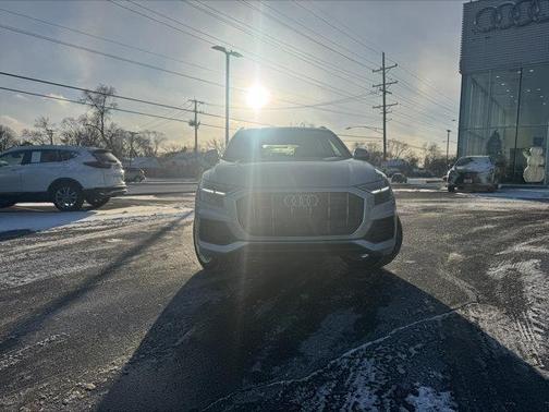 2022 Audi Q8 55 Premium Plus