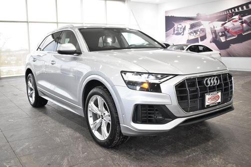 2022 Audi Q8 55 Premium Plus