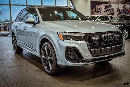 2025 Audi Q7 55 Premium Plus