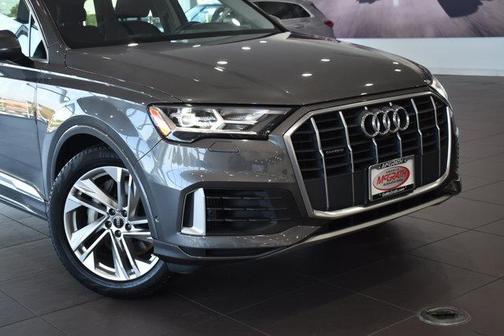 2021 Audi Q7 55 Premium Plus