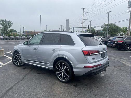 2021 Audi Q7 55 Premium Plus