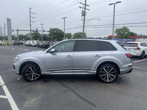 2021 Audi Q7 55 Premium Plus