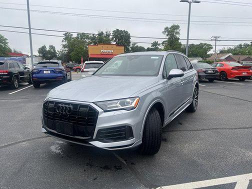 2021 Audi Q7 55 Premium Plus
