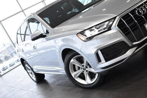 2021 Audi Q7 45 Premium Plus