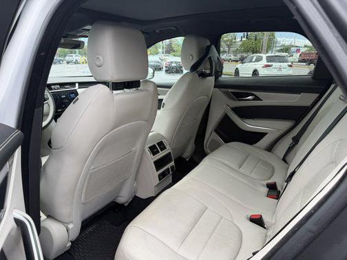 Fuji White 2025 Jaguar F-PACE R-Dynamic S P250 AWD Automatic