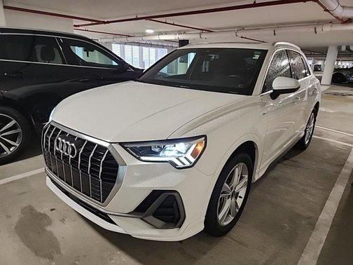 2022 Audi Q3 45 S line Premium Plus