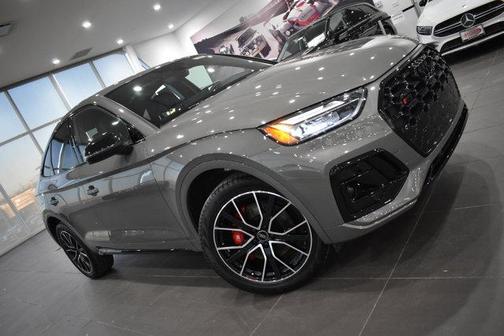 2025 Audi SQ5 3.0T Premium Plus