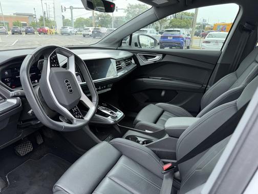 Glacier White Metallic 2023 Audi Q4 e-tron Premium Plus 50 quattro