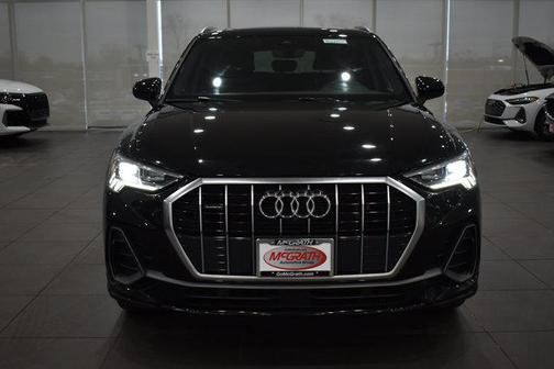 2022 Audi Q3 45 S line Premium Plus