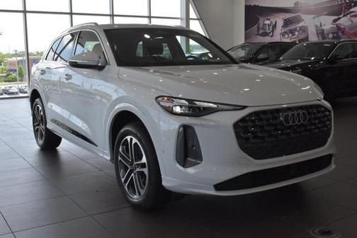2025 Audi Q5 Premium