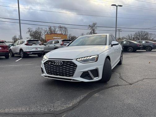 2022 Audi S4 Premium Plus TFSI quattro Tiptronic