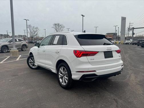 2021 Audi Q3 45 S line Premium
