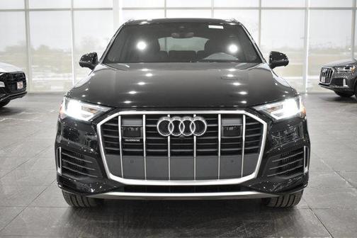 2022 Audi Q7 55 Premium Plus
