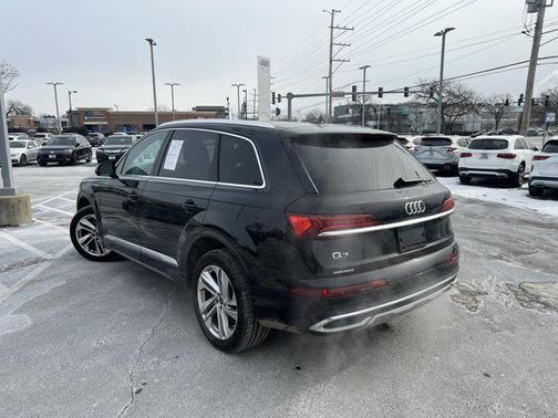 2022 Audi Q7 55 Premium Plus