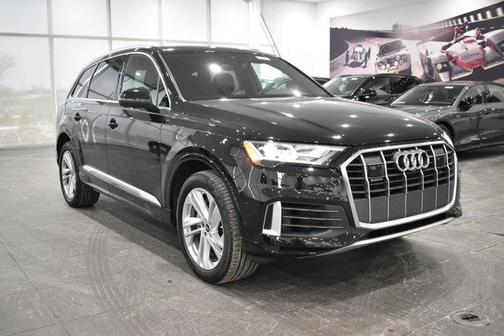 2022 Audi Q7 55 Premium Plus