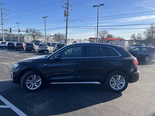 2022 Audi Q5 45 S line Premium