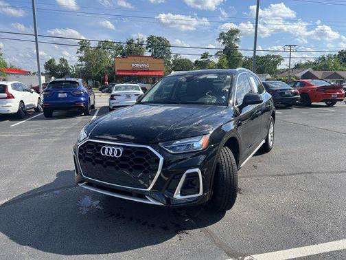 2024 Audi Q5 45 S line Premium