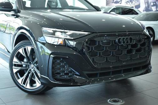 2025 Audi Q8 55 Premium Plus