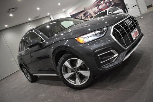 2024 Audi Q5 40 Premium Plus