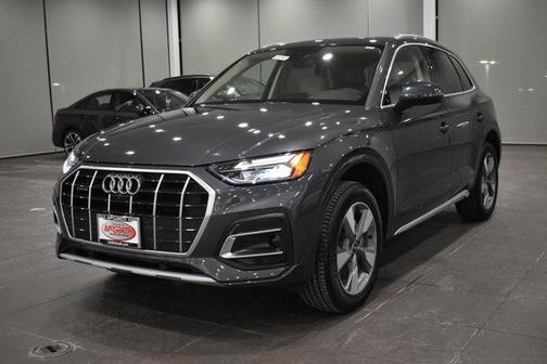 2024 Audi Q5 40 Premium Plus